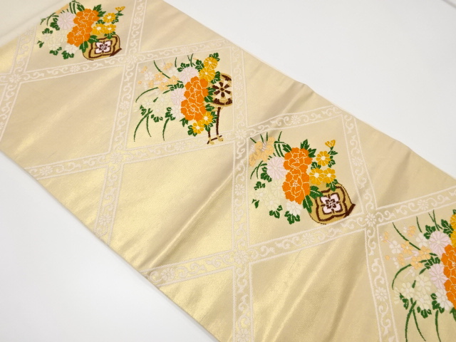 菱に花車模様織り出し名古屋帯